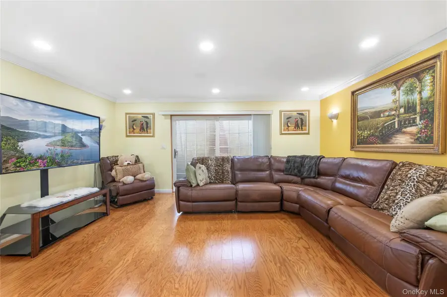 79 Creekside Circle, Spring Valley, NY 10977 - Image #2