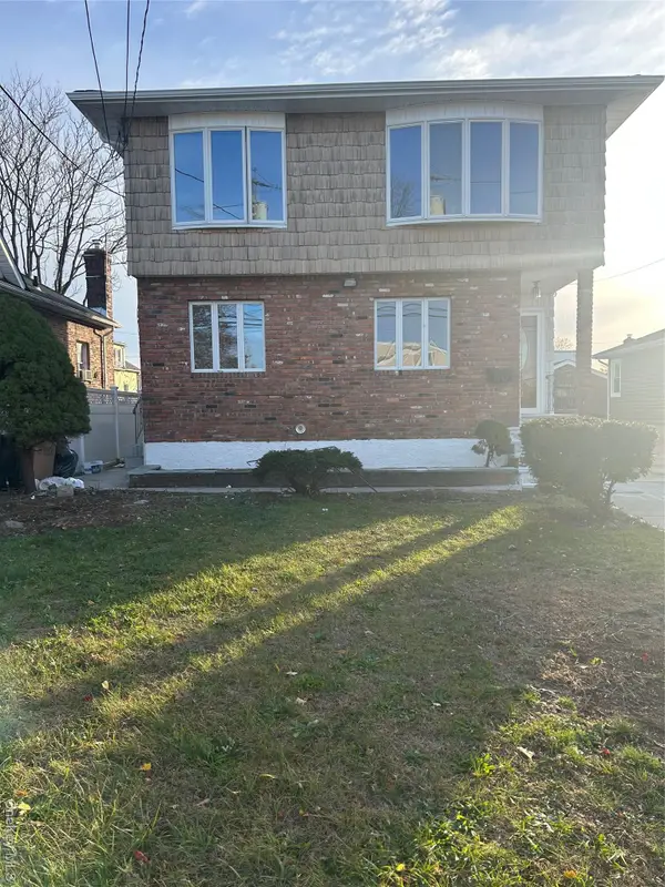 60 Saint Johns Avenue, Valley Stream, NY 11580