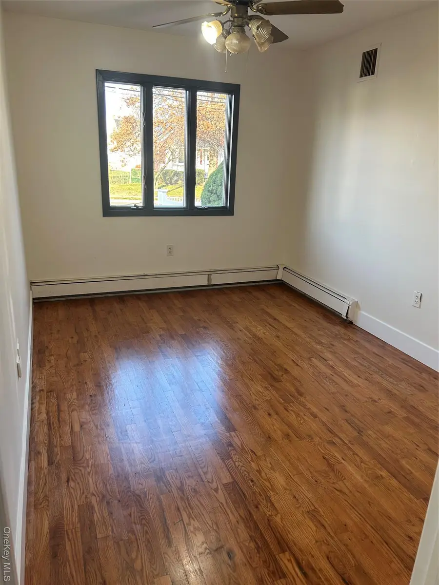 60 Saint Johns Avenue, Valley Stream, NY 11580 - Image #3