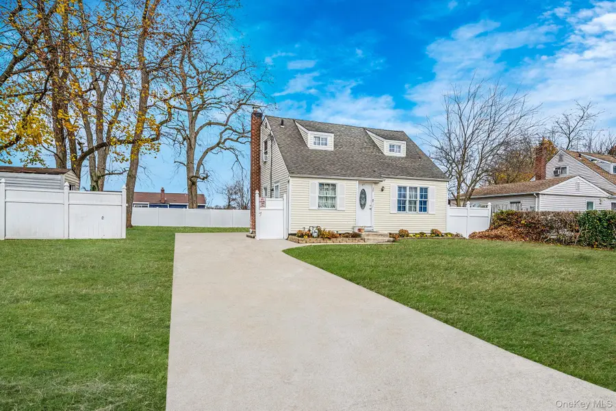 47 Satinwood Street, Central Islip, NY 11722 - Image #3