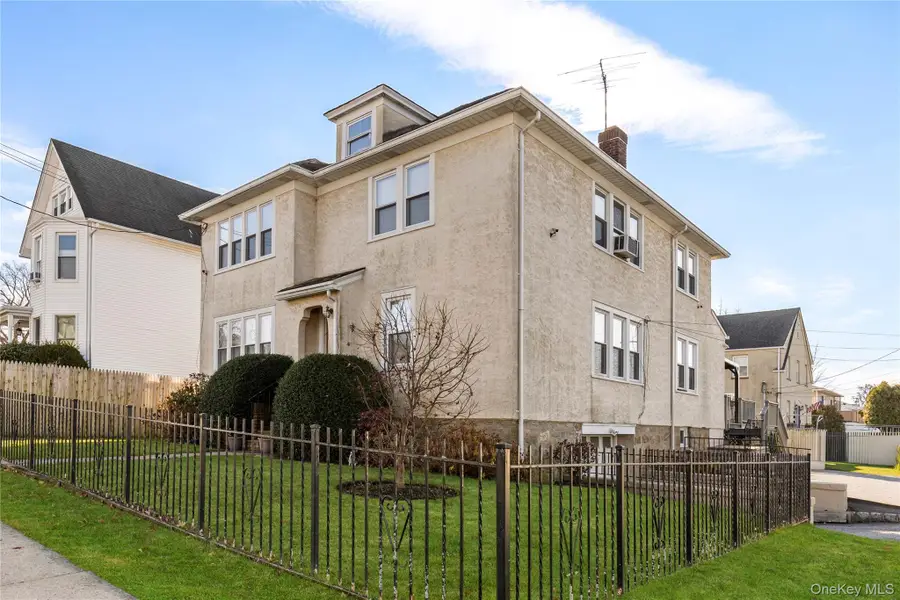 40 Oak Street, Harrison, NY 10528 - Image #2