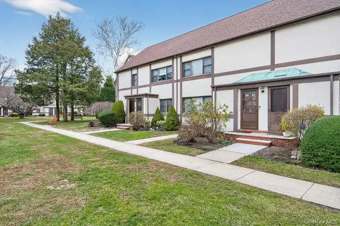 127 Fifteenth Street #E2, Garden City, NY 11530 - Image #3