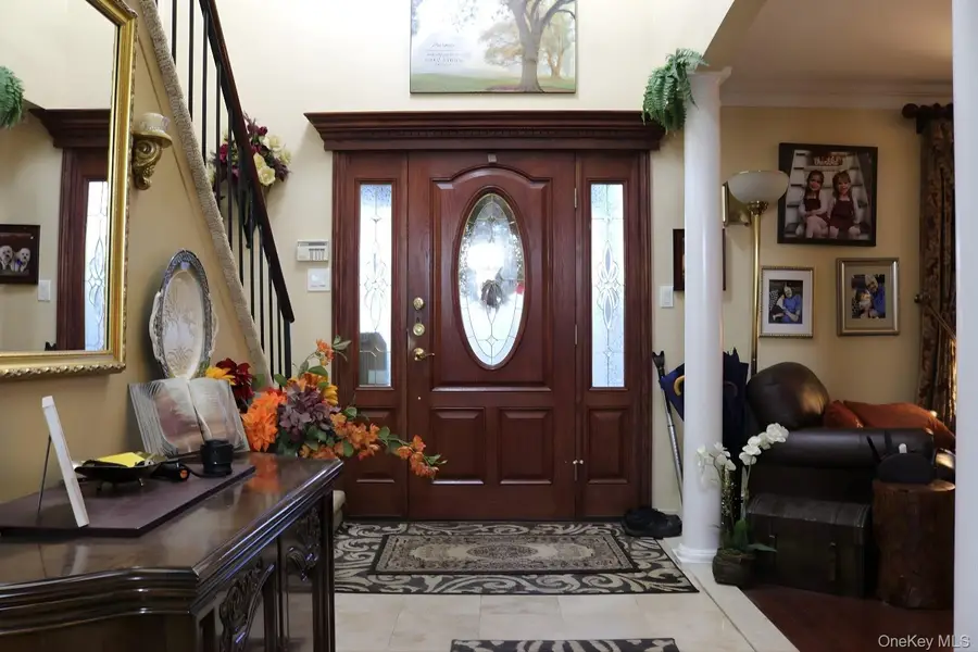 35 Hastings Drive, Ridge, NY 11961 - Image #2