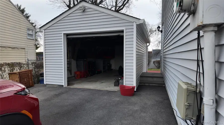 93 Whitman Road, Yonkers, NY 10710 - Image #3