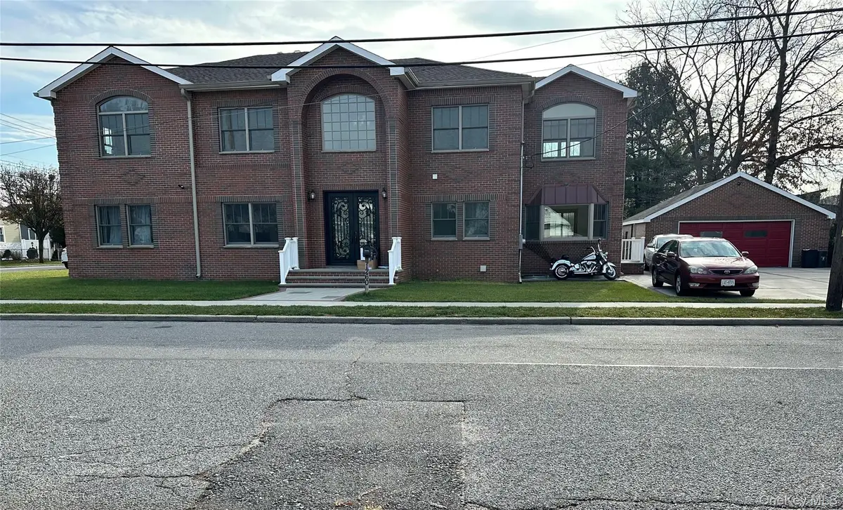 1260 Warwick St Street, Uniondale, NY 11553 - Image #1