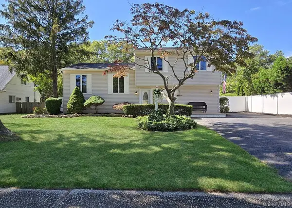 76 Skylark Drive, Holtsville, NY 11742