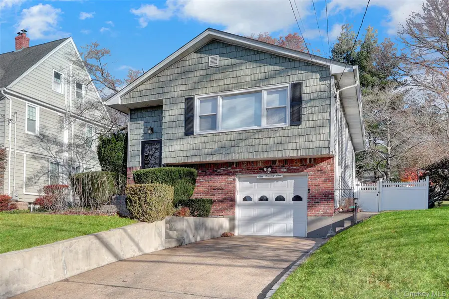 171 School Street, Oyster Bay, NY 11771 - Image #2