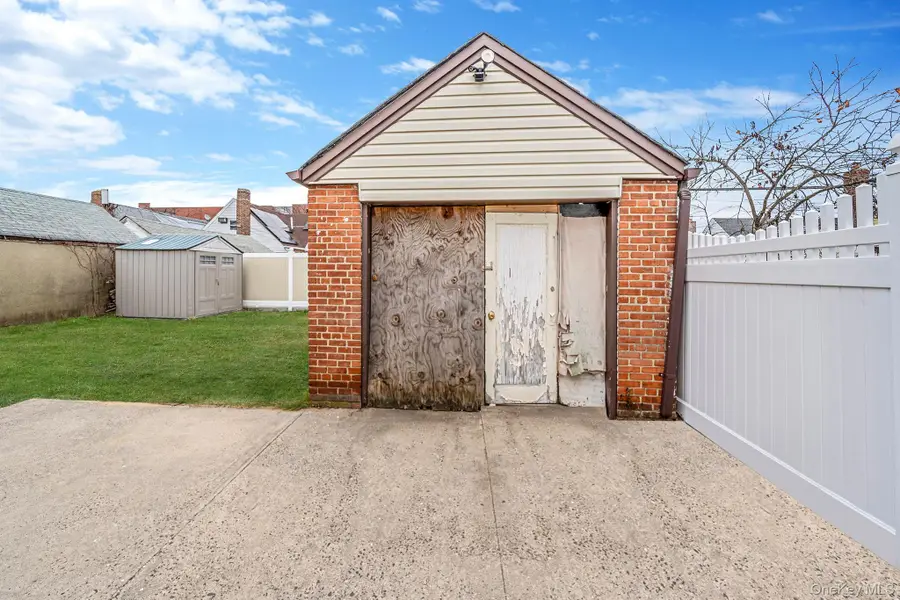 120-43 234th Street, Cambria Heights, NY 11411 - #3