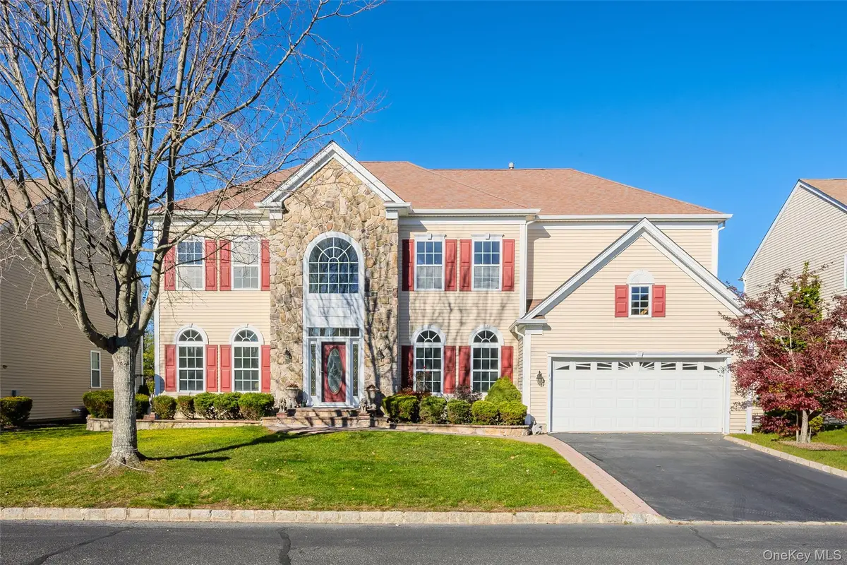 33 Pinehurst Drive, Mount Sinai, NY 11766 - Image #1