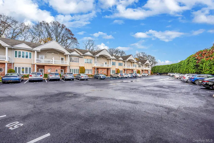 66 Sarah Court, Amityville, NY 11701 - Image #2