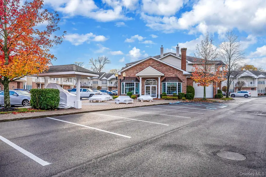 66 Sarah Court, Amityville, NY 11701 - Image #3