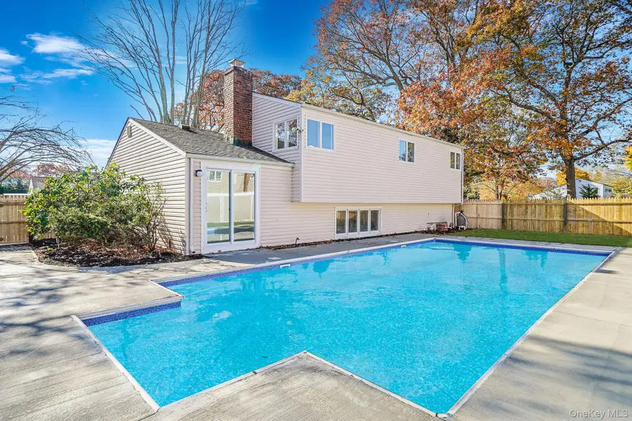67 Bardolier Lane, Bay Shore, NY 11706 - Image #3