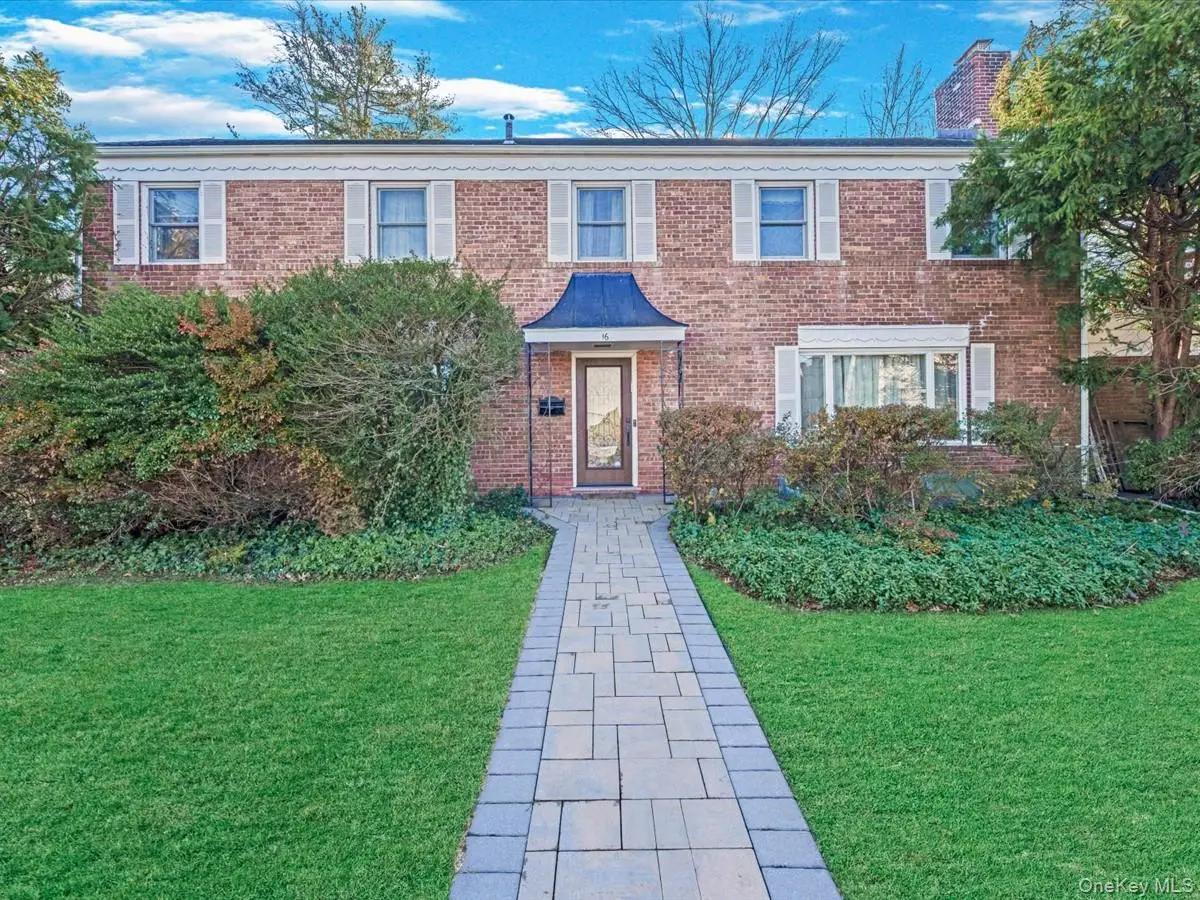 16 Wooleys Lane, Great Neck, NY 11023 - Image #1