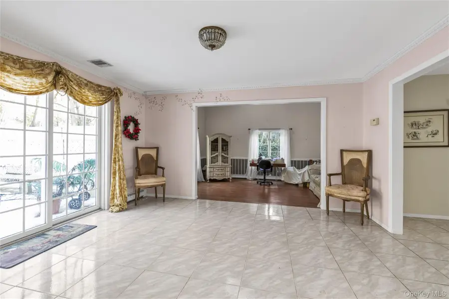 39 Fleets Cove Road, Huntington, NY 11743 - Image #3