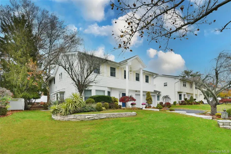 11 Joy Drive, Manhasset Hills, NY 11040 - Image #2