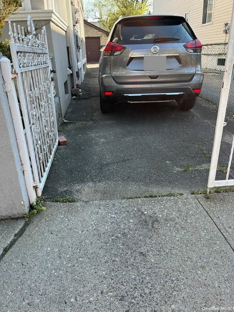 219-16 143rd Road, Springfield Gardens, NY 11413 - Image #2