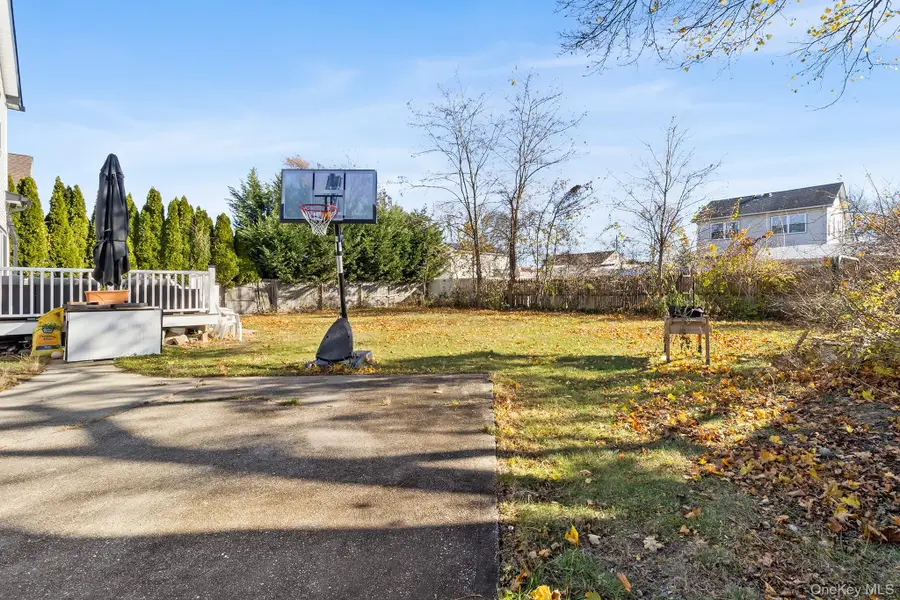 166 17th Street, West Babylon, NY 11704 - Image #3