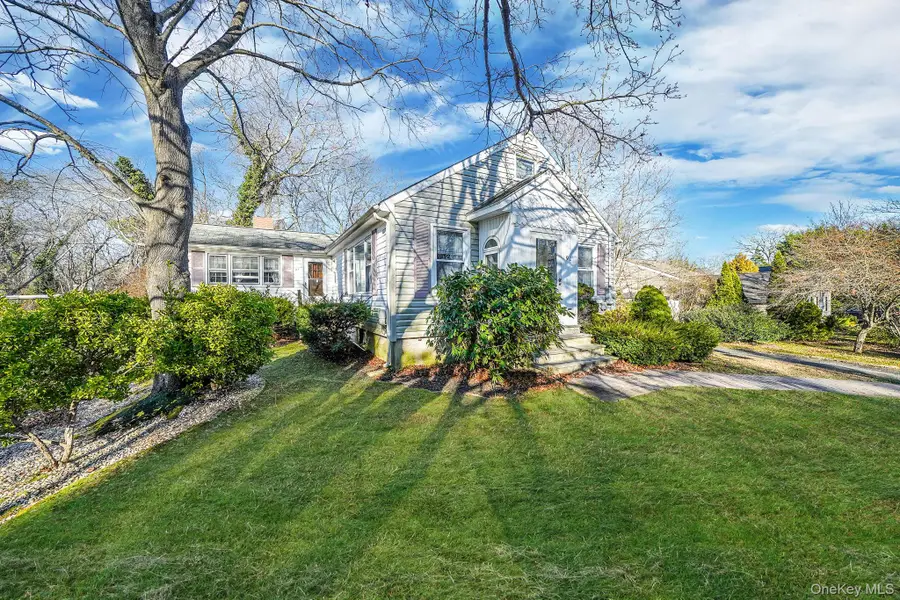 91 Tower Street, Sayville, NY 11782 - Image #2