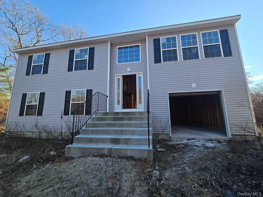 21 Barbara Lane, Medford, NY 11763 - Image #2