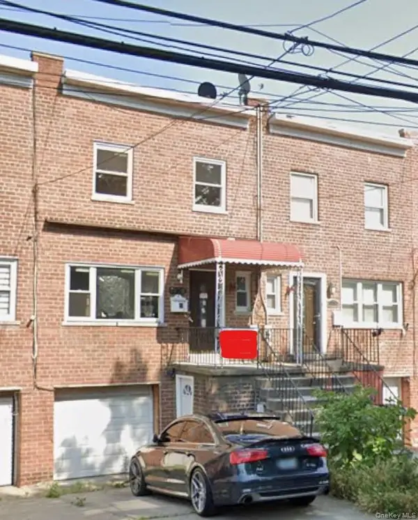 1918 Hunt Avenue, Bronx, NY 10462