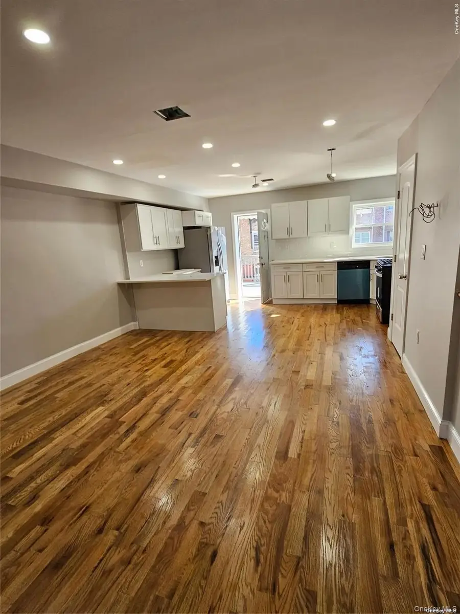 1918 Hunt Avenue, Bronx, NY 10462 - Image #2