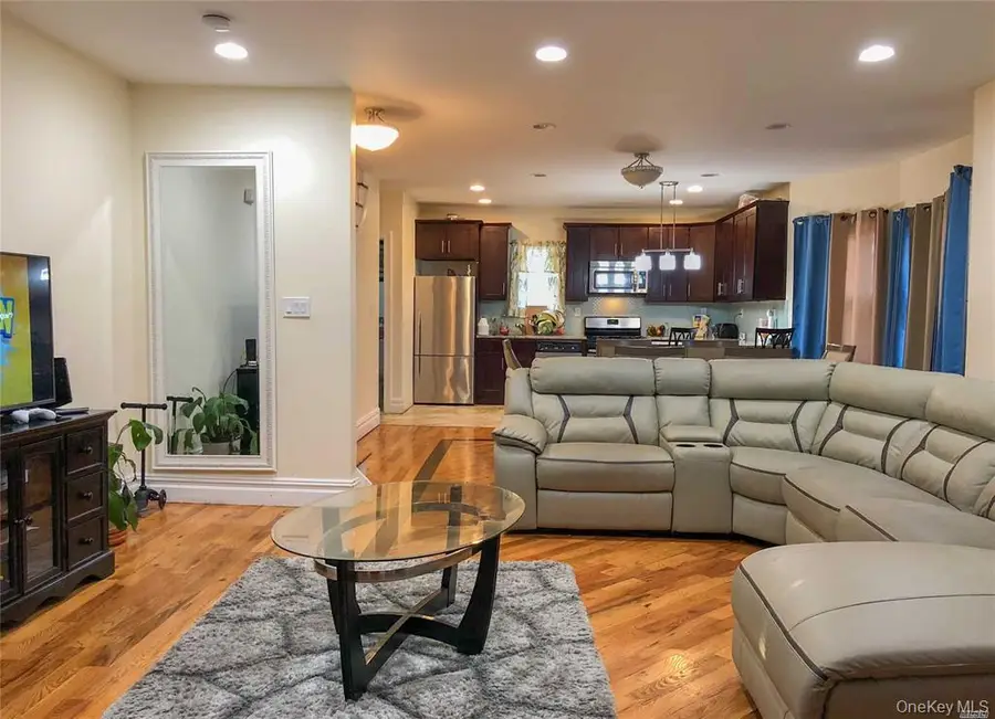 21621 133rd Road, Springfield Gardens, NY 11413 - Image #3