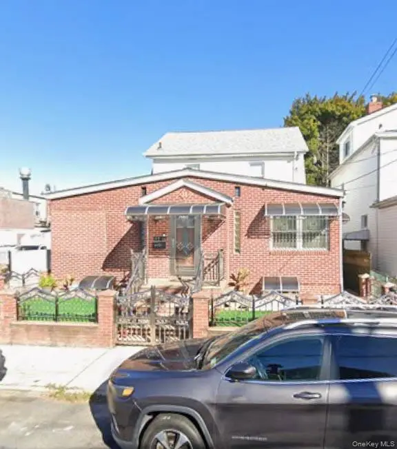 11715 200th Street, Saint Albans, NY 11412