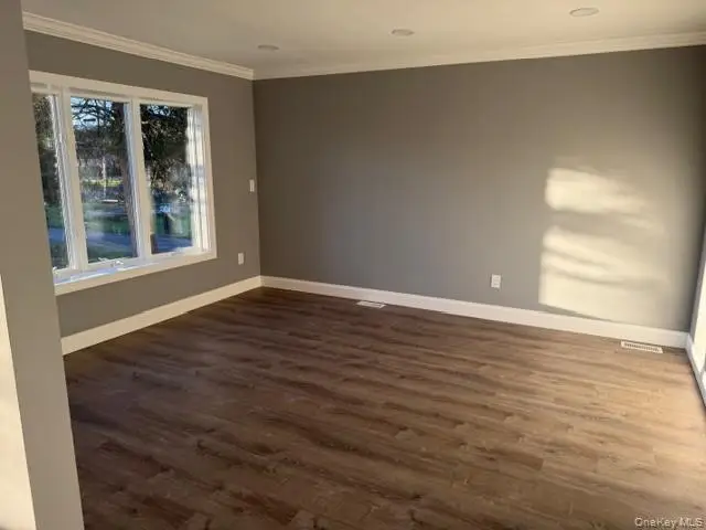 95 Muncie Road, West Babylon, NY 11704 - Image #3