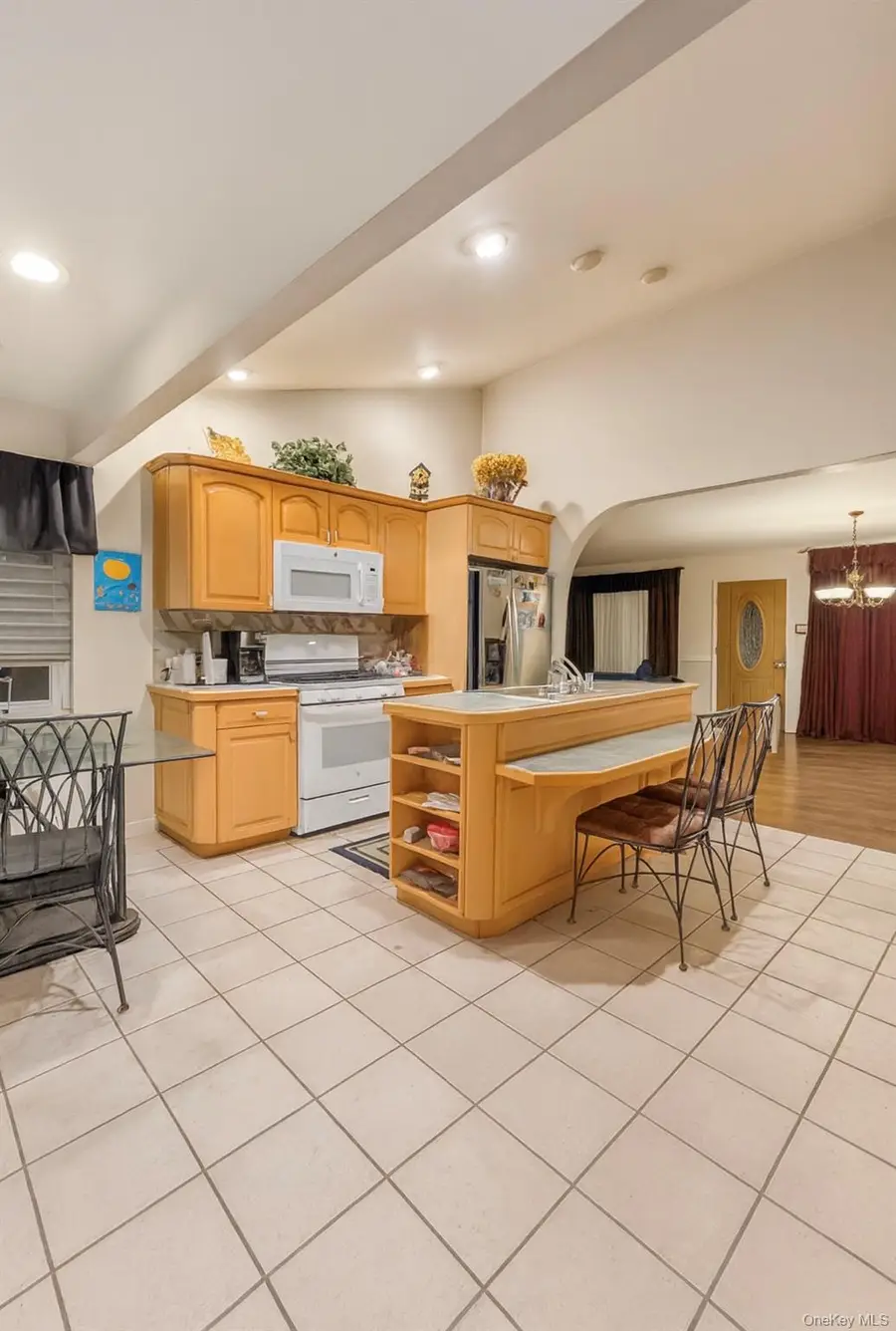 10 Fountain Avenue, Selden, NY 11784 - Image #3