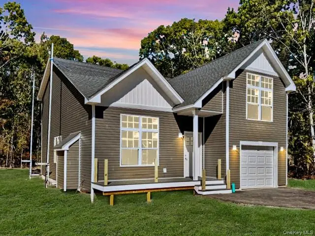 71 Palmetto Drive, Shirley, NY 11967 - Image #3