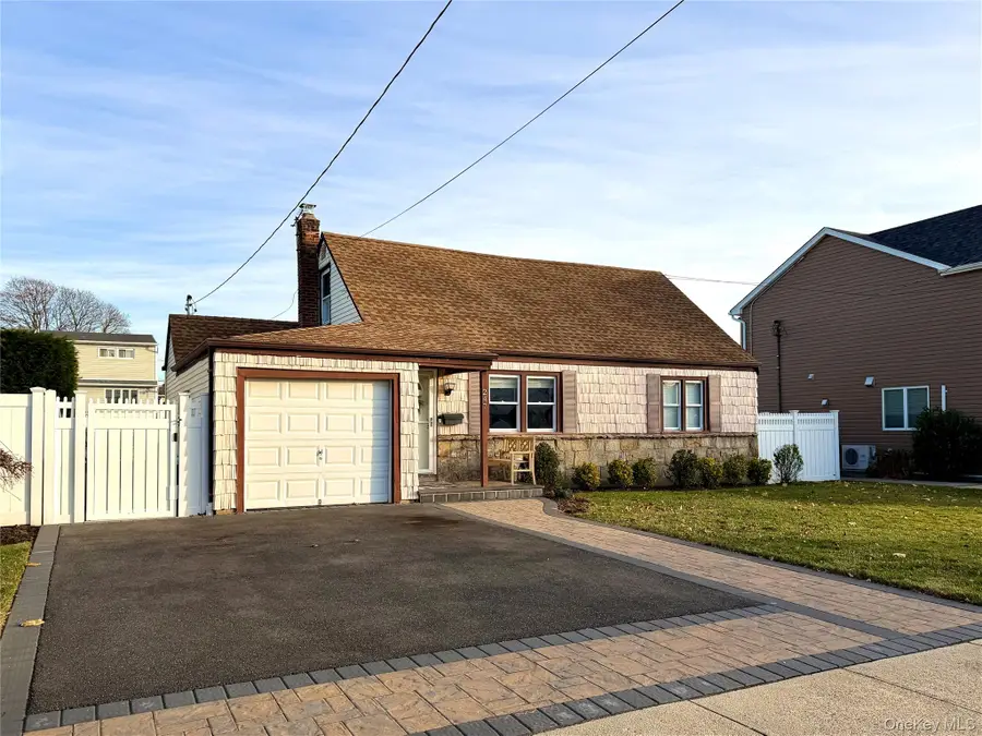 247 Division Avenue, Massapequa, NY 11758 - Image #2