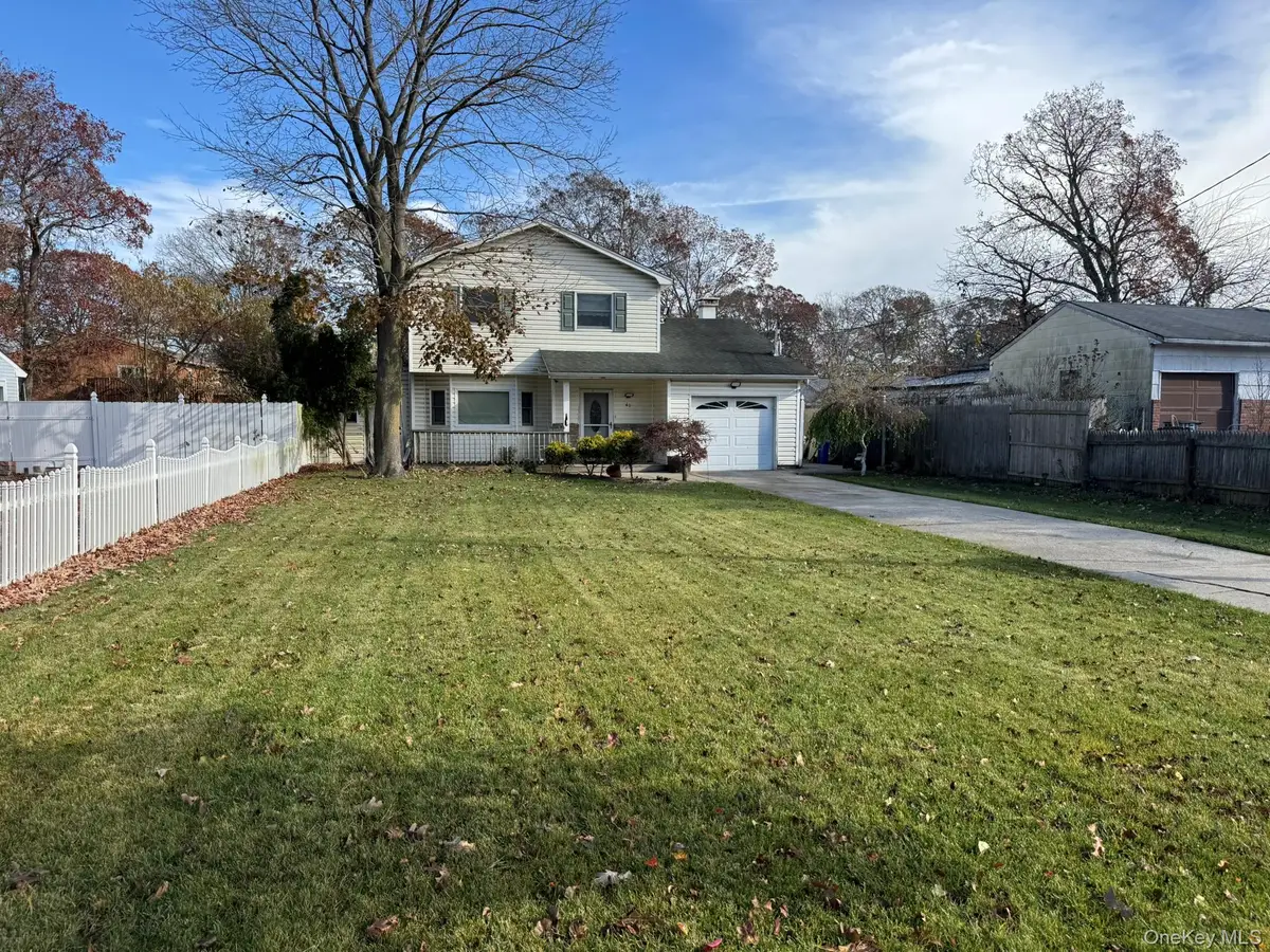 41 Broadway, Shirley, NY 11967 - Image #1