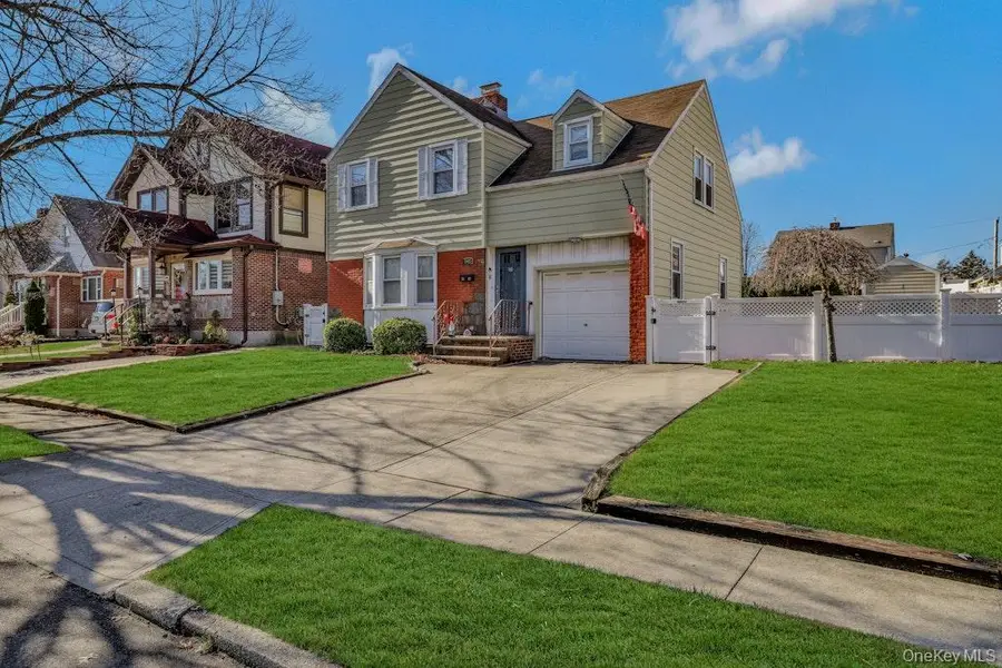 645 S 10th Street, New Hyde Park, NY 11040 - Image #2