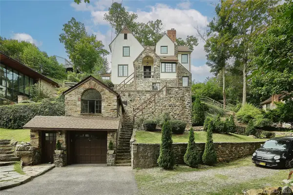 7 Avondale Road, Yonkers, NY 10710