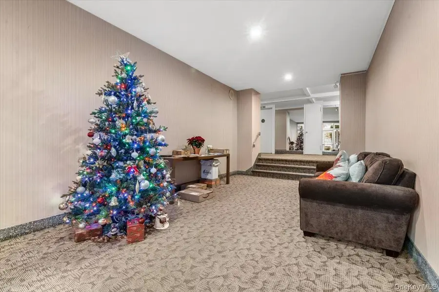 510 Dubois Avenue #11B, Valley Stream, NY 11581 - Image #3