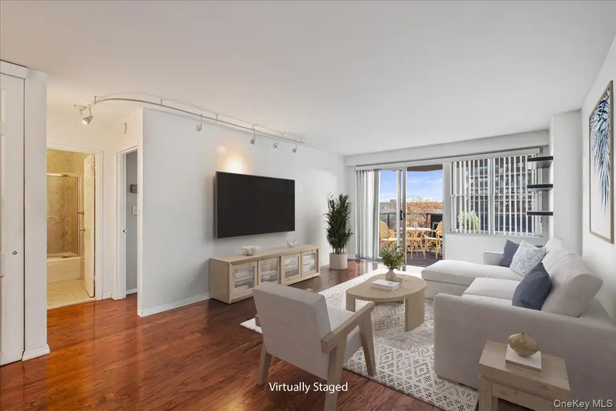 17-85 215 Street #5L, Bayside, NY 11360 - Image #3