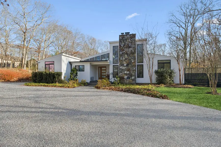 56 North Woods Lane, East Hampton, NY 11937 - Image #2