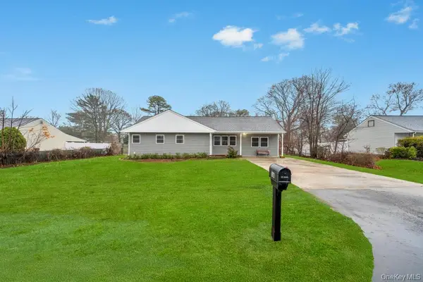 16 Columbus Avenue, Brentwood, NY 11717