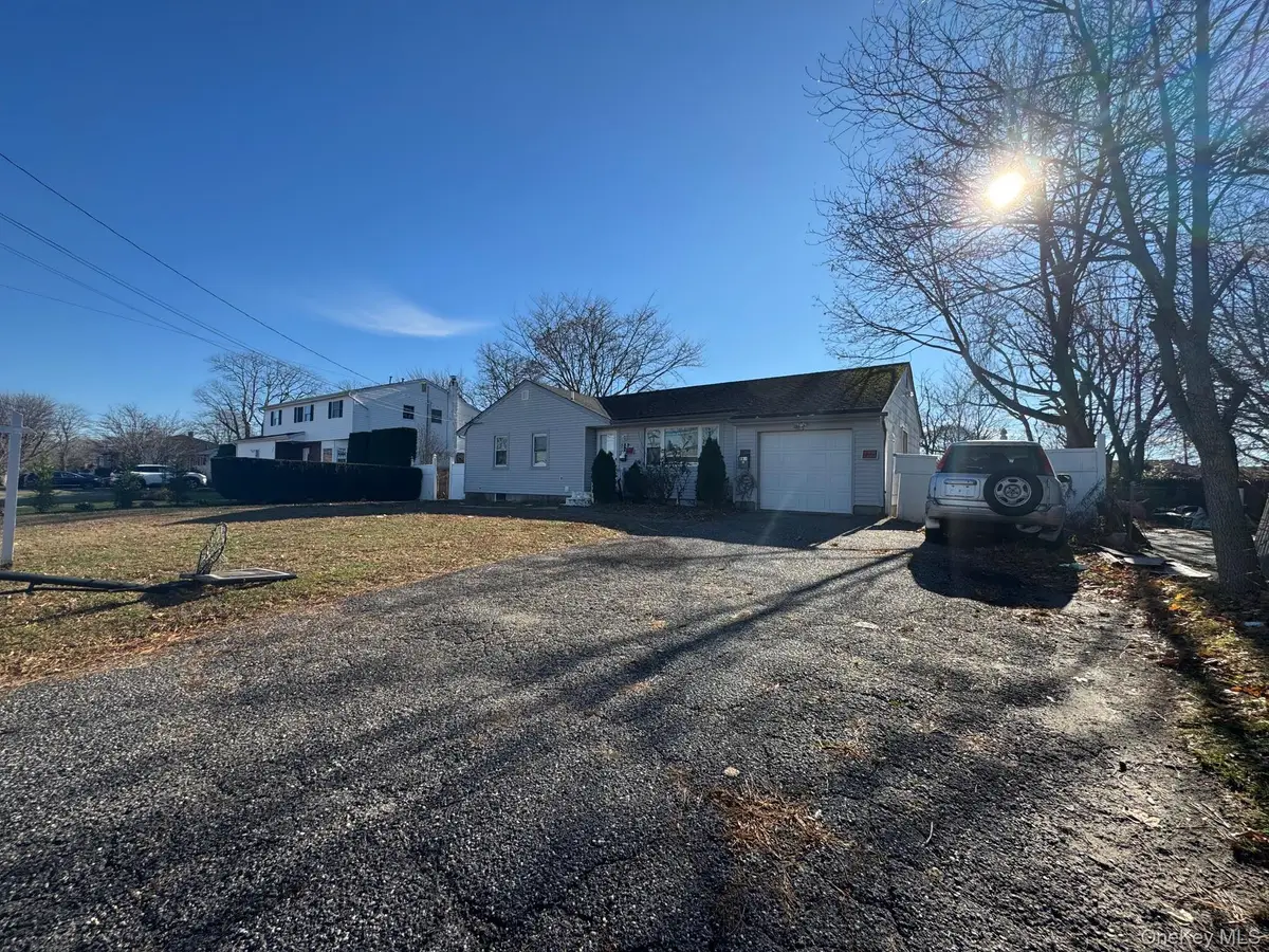 182 New York Avenue, Bay Shore, NY 11706 - Image #1
