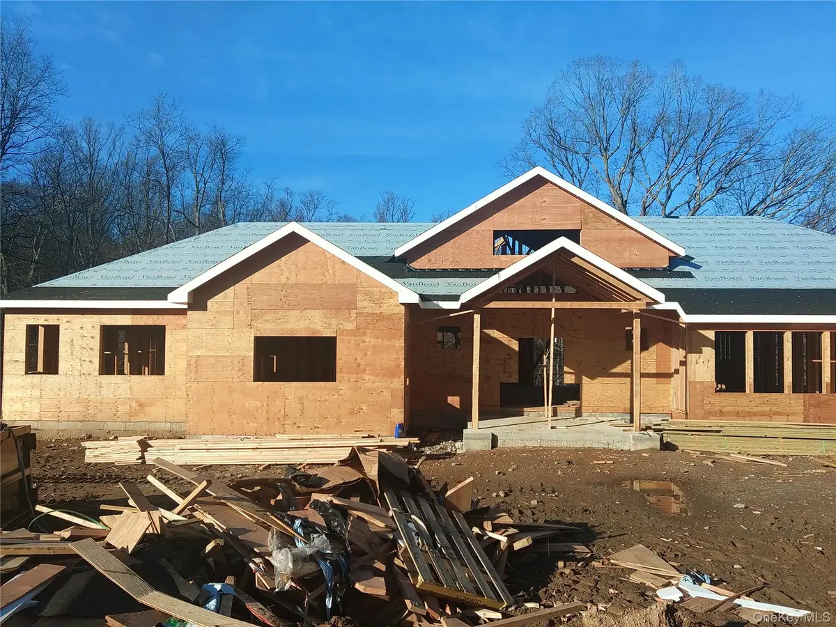 4 Taxter Ridge Lane, Irvington, NY 10533 - Image #1