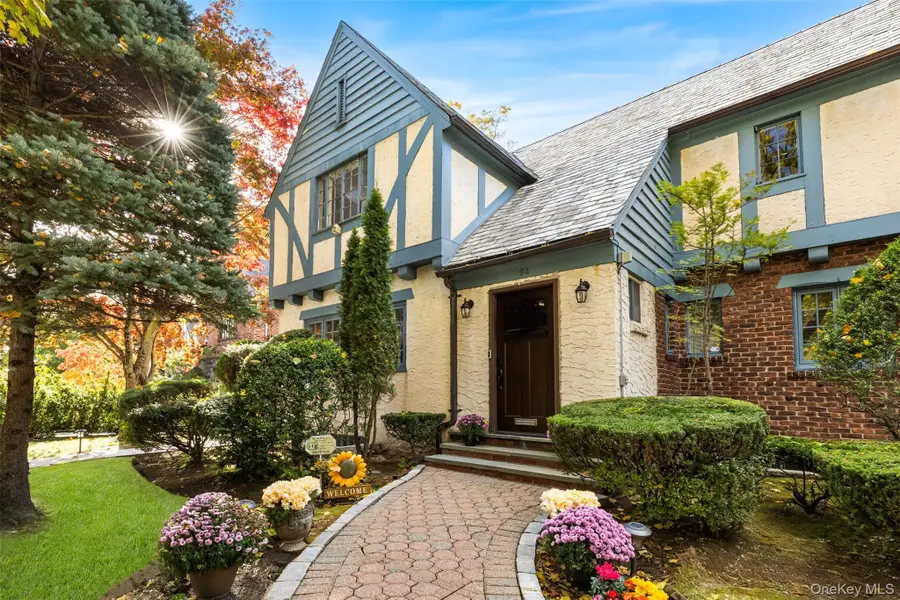 94 Parkway E, Mount Vernon, NY 10552 - Image #2