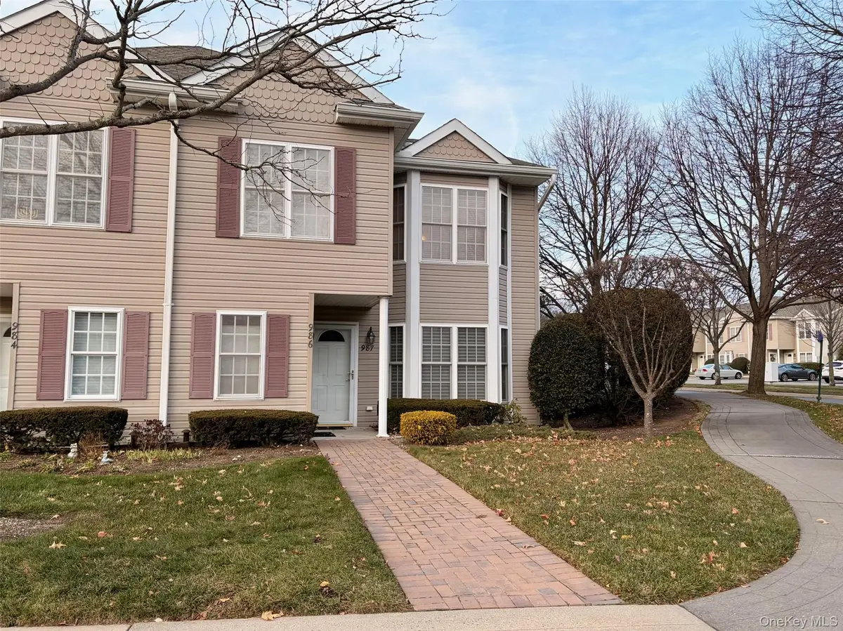 986 Madeira Boulevard, Melville, NY 11747 - Image #1