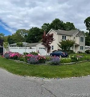 7 Maple Road, Middle Island, NY 11953 - Image #2