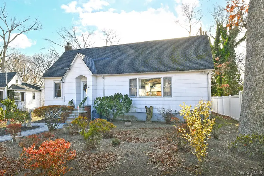 32 Horton Drive, South Huntington, NY 11746 - Image #3