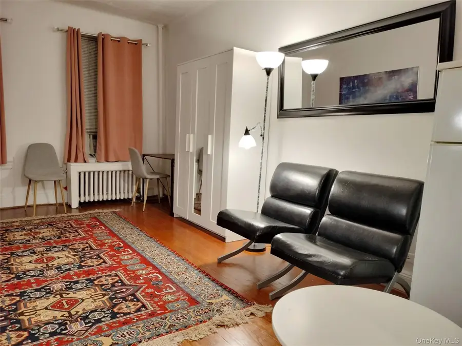 334 E 53rd Street #3A, New York, NY 10022 - Image #3