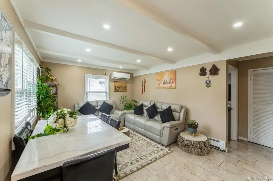 13 Floral Lane, Westbury, NY 11590 - Image #3