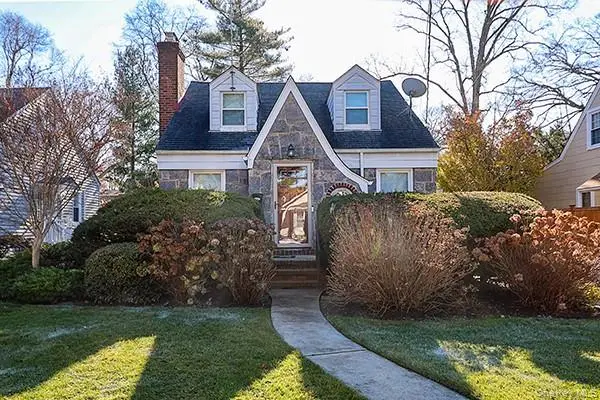 187 Green Avenue, Freeport, NY 11520