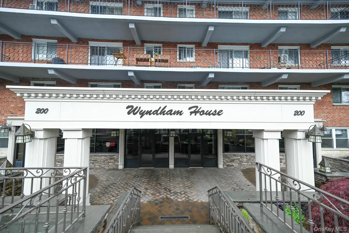 200 Atlantic Avenue #212, Lynbrook, NY 11563 - #1