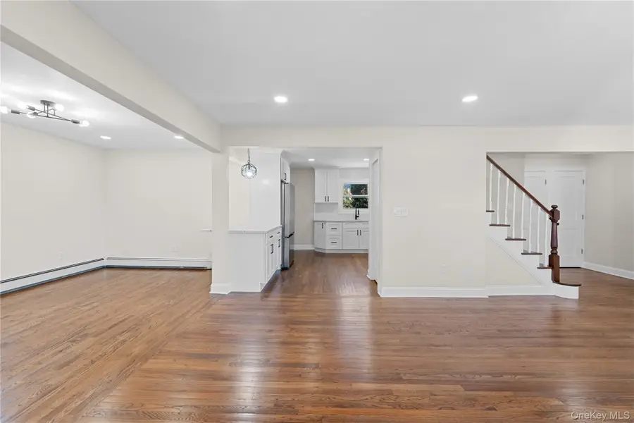 22 Guilette Place, Amityville, NY 11701 - Image #3