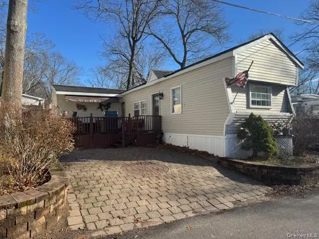 658 Sound Avenue #F6, Calverton, NY 11933 - Image #2